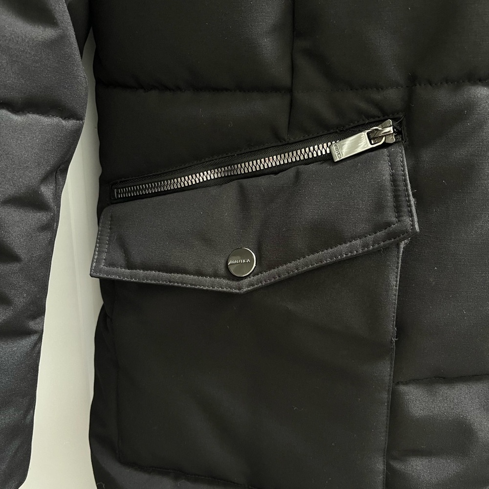 Black Puffer Coat with Detachable HoodFur Trim LIKE NEW Water/Wind Resistant - Picture 6 of 16